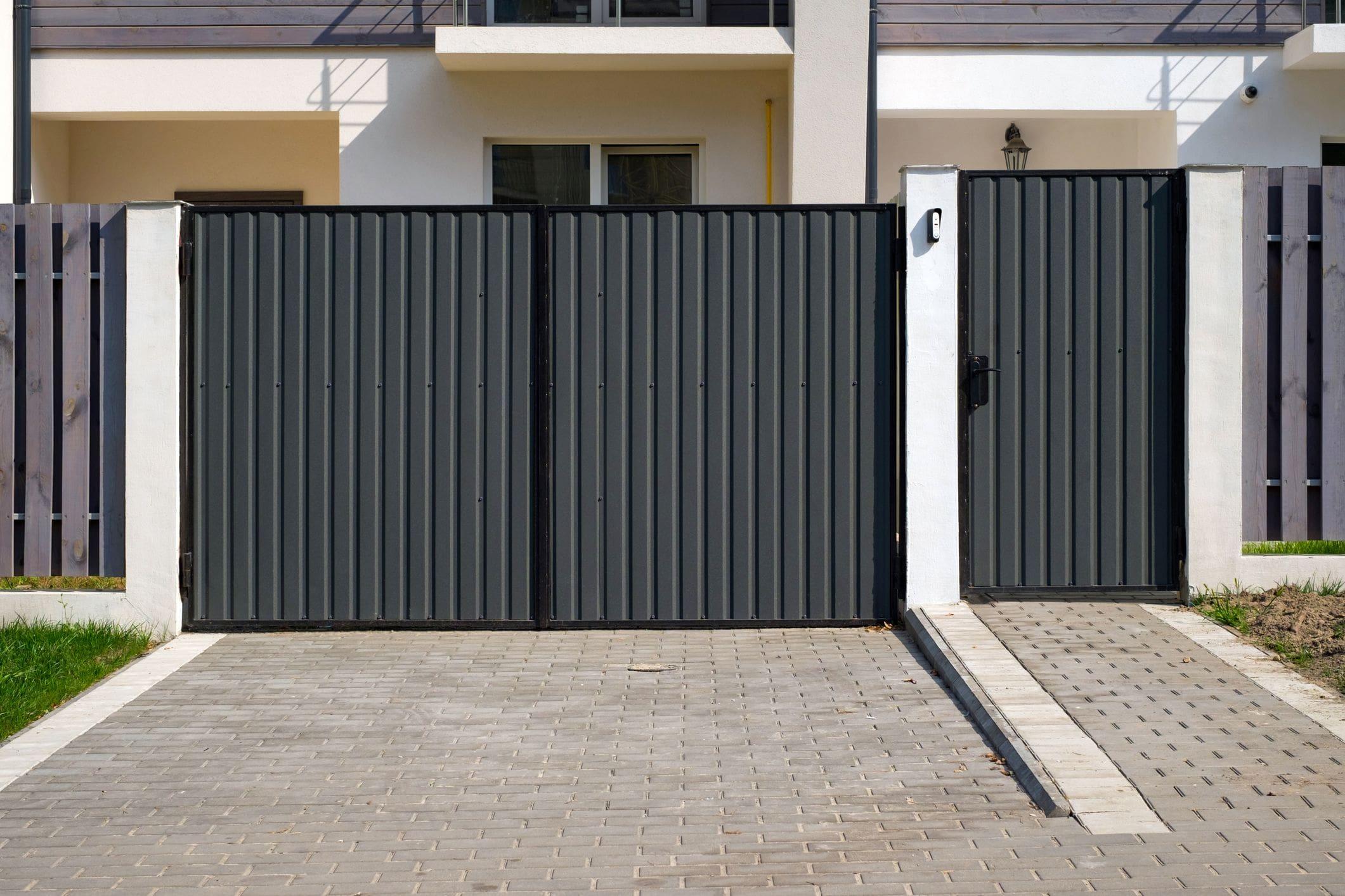 gate-min.jpeg?mtime=20201102063035#asset:20821