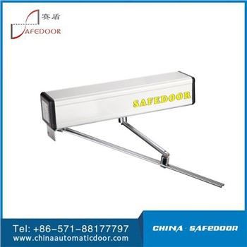 Automatický ovládač dverí s pohonom krídlových dverí